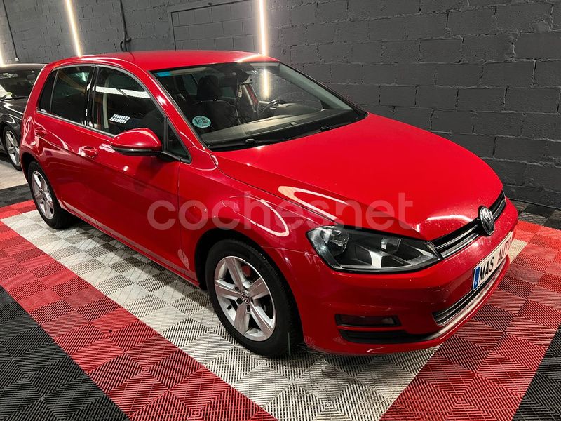 Rojo Usado 2015 VW Golf VII Edition Berlina | 10.990 € (Buen precio) - Imagen 1/4