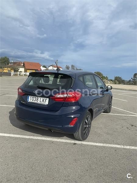 Usado Ford Fiesta Trend 85 CV (62 kW) 2020 Azul Utilitario