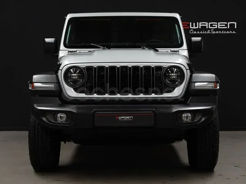 Usado Jeep Wrangler Rubicon 272 CV (200 kW) 2024 Gris / plata SUV
