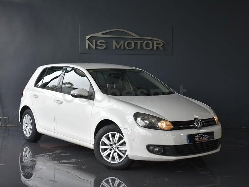 Usado VW Golf VII Advance 105 CV (77 kW) 2012 Blanco Berlina