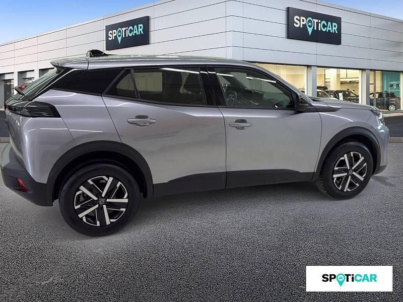 Usado Peugeot 2008 Active 100 CV (73 kW) 2024 Gris SUV