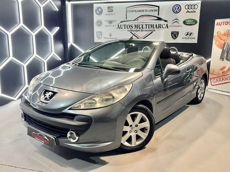 Usado Peugeot 207 CC 110 CV (80 kW) 2009 Gris / plata Descapotable