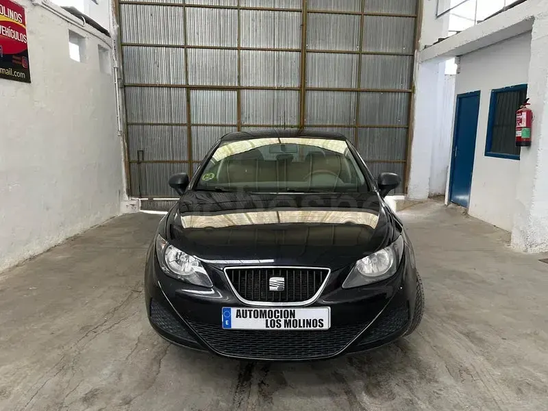 Usado Seat Ibiza Copa 90 CV (66 kW) 2011 Negro Berlina