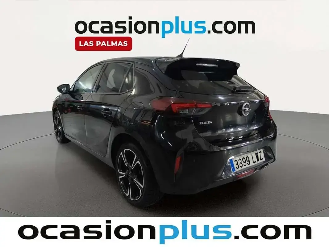 Usado Opel Corsa GS Line 131 CV (96 kW) 2022 Negro Utilitario