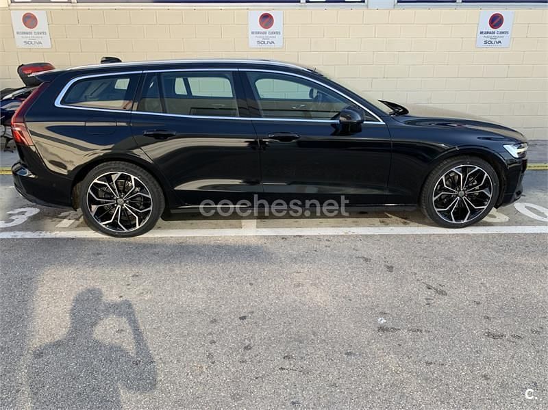 Usado Volvo V60 Business Edition 150 CV (110 kW) 2020 Negro Familiar