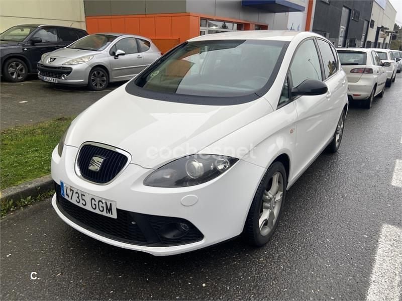 Usado Seat Altea FR 170 CV (125 kW) 2009 Blanco Monovolumen
