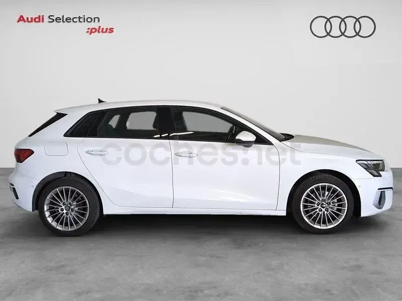 Usado Audi A3 Advanced Plus 110 CV (80 kW) 2022 Blanco Berlina