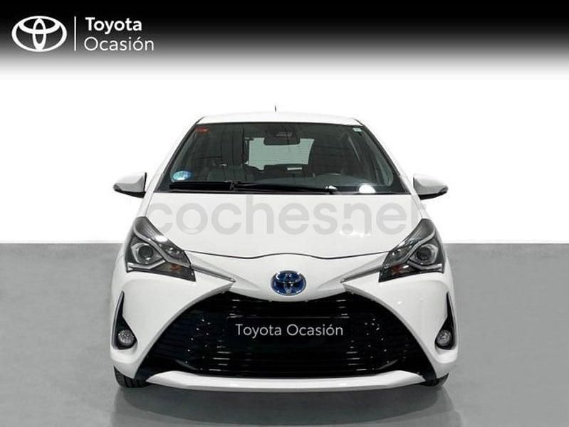 Usado Toyota Yaris Active 111 CV (81 kW) 2020 Blanco Berlina