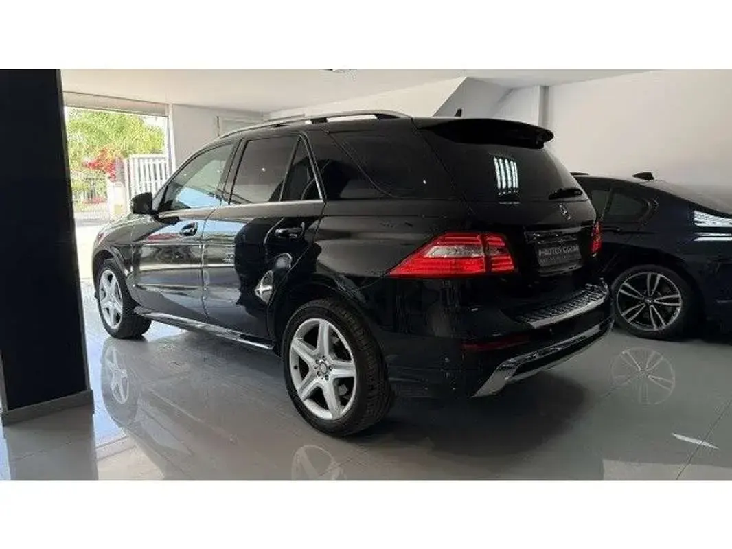 Usado Mercedes ML350 258 CV (189 kW) 2012 Negro SUV