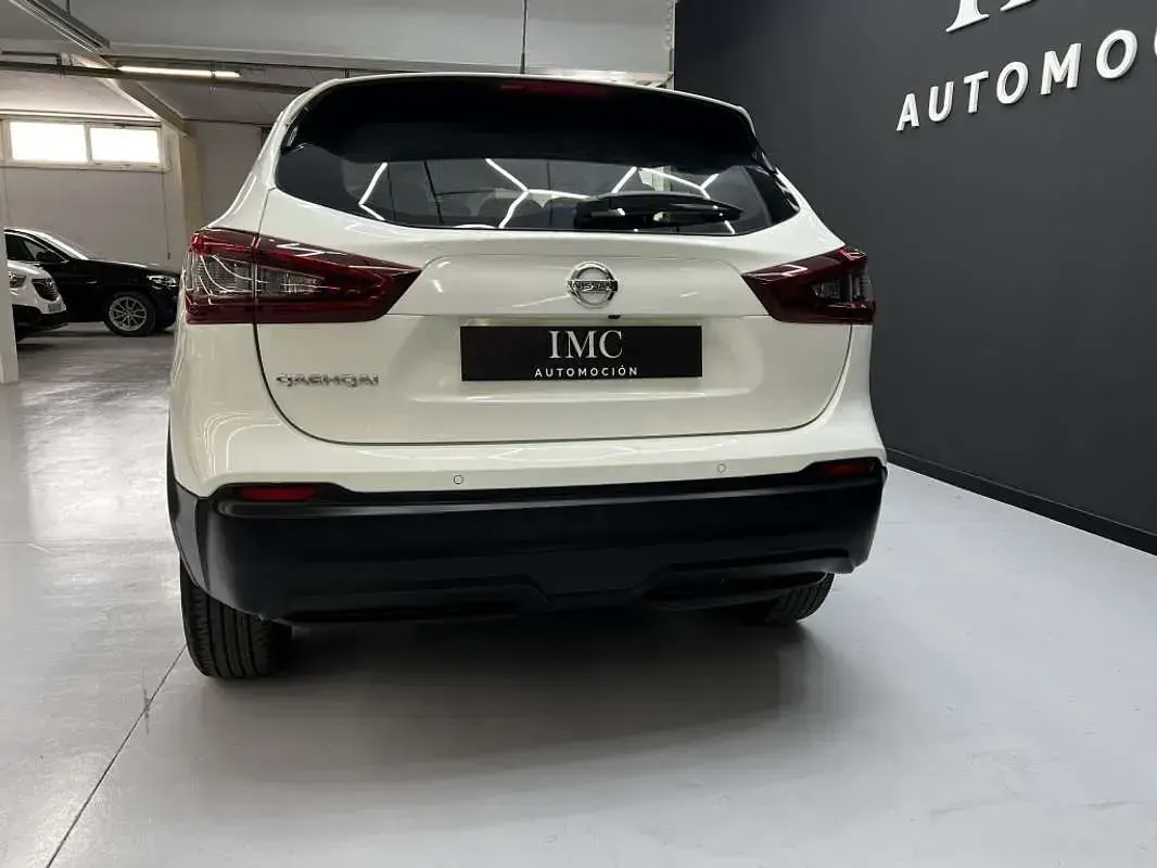 Usado Nissan Qashqai Acenta 116 CV (85 kW) 2021 Blanco SUV