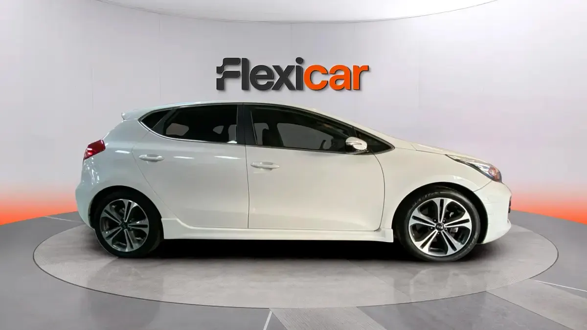 Usado Kia Ceed GT GT-Line 136 CV (100 kW) 2017 Blanco Berlina