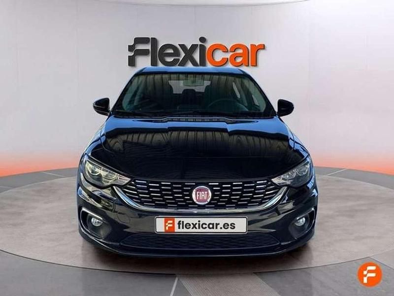 Usado Fiat Tipo Lounge 120 CV (88 kW) 2018 Negro Utilitario
