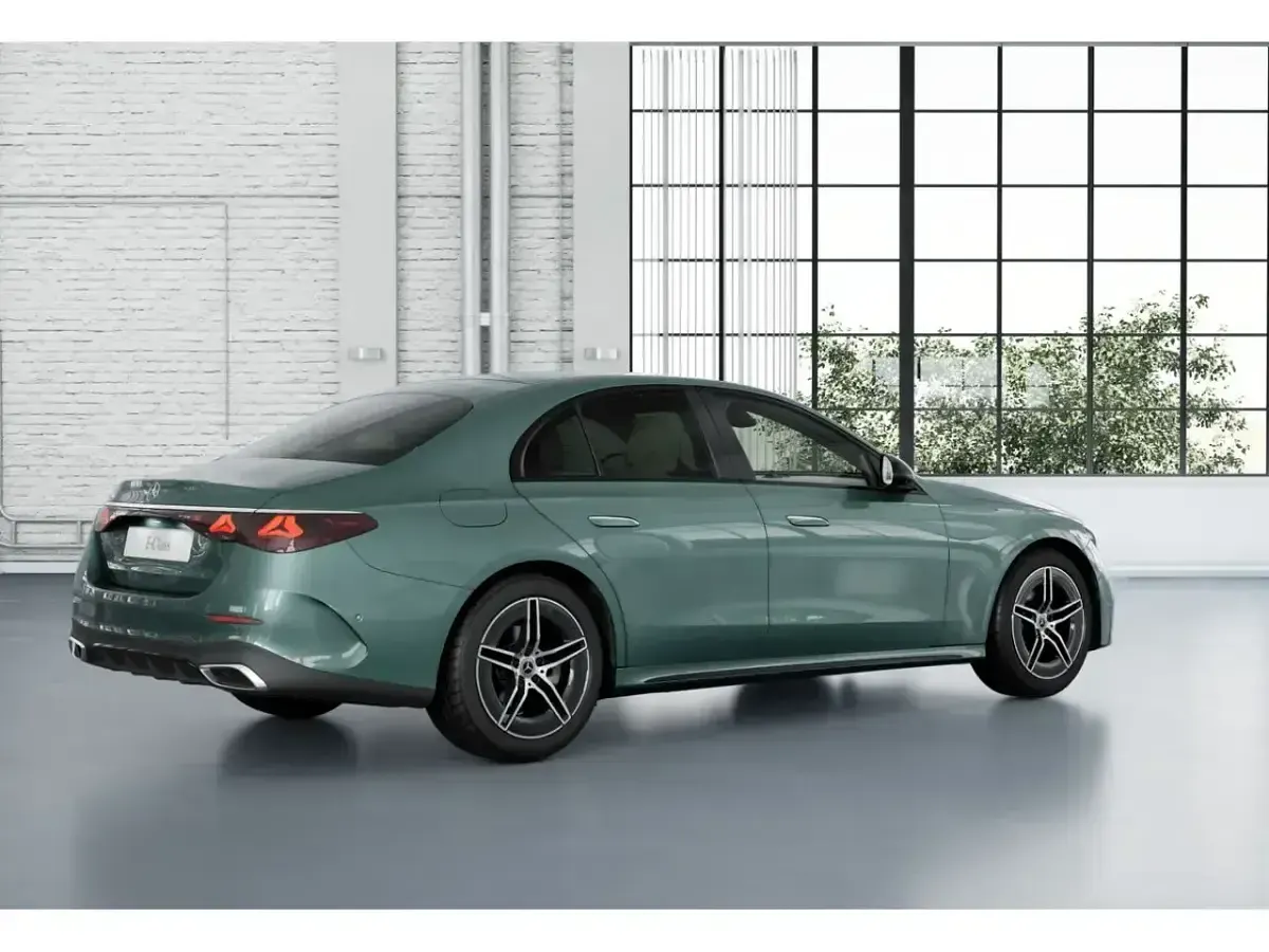 Nuevo Mercedes E220 197 CV (144 kW) 2025 Verde Berlina