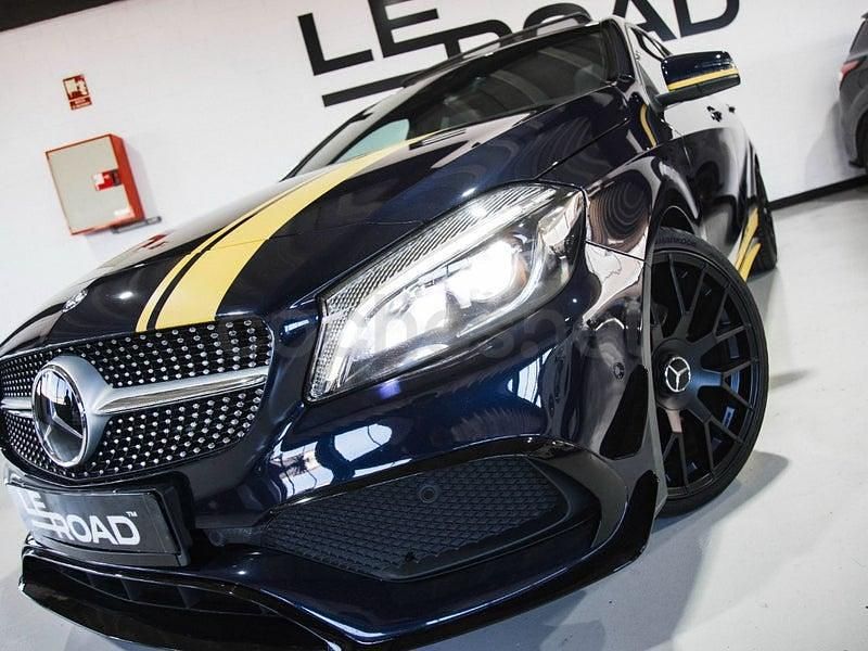 Usado Mercedes A250 Motorsport Edition 218 CV (160 kW) 2016 Azul Berlina