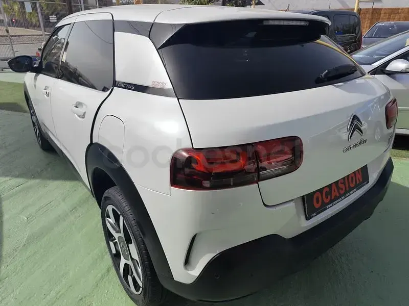 Usado Citroën C4 Feel 99 CV (72 kW) 2018 Blanco Berlina