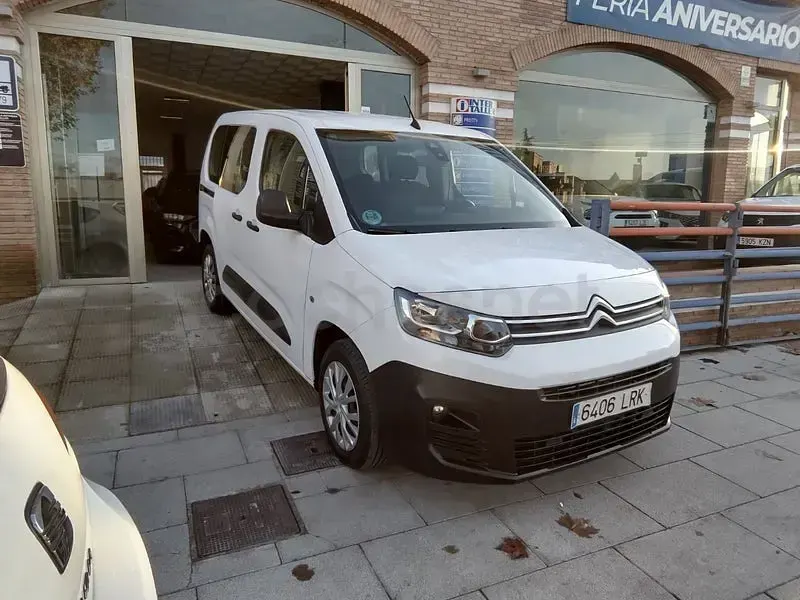 Usado Citroën e-Berlingo Live 102 CV (75 kW) 2021 Blanco Monovolumen