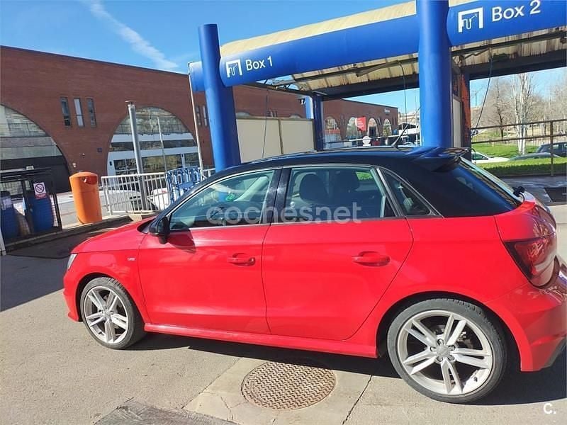 Usado Audi A1 Sportback 116 CV (85 kW) 2018 Rojo Utilitario