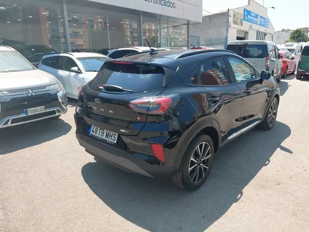 Usado Ford Puma Titanium 125 CV (91 kW) 2023 Negro SUV