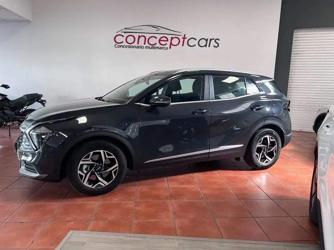 Usado Kia Sportage 136 CV (100 kW) 2026 Gris SUV