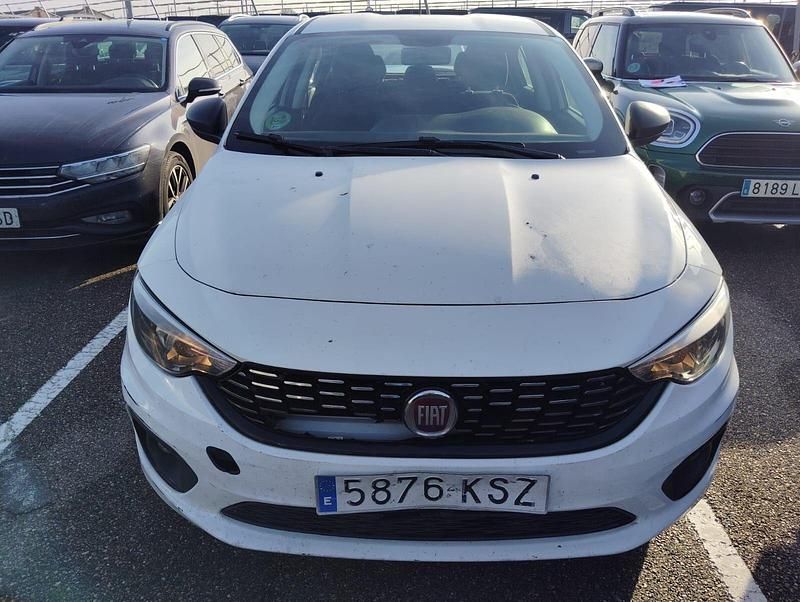 Usado Fiat Tipo Business 95 CV (69 kW) 2019 Blanco Berlina