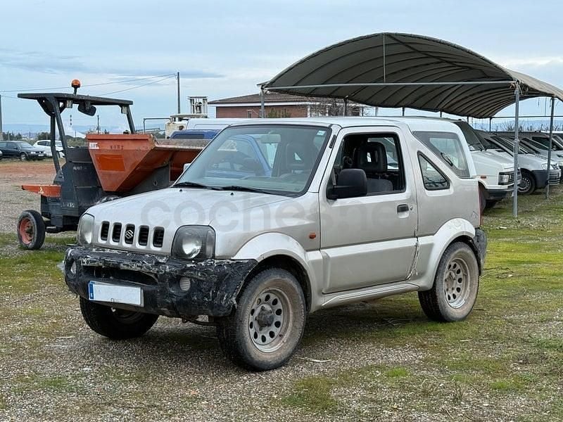 Usado Suzuki Jimny 80 CV (58 kW) 2002 Gris / plata SUV