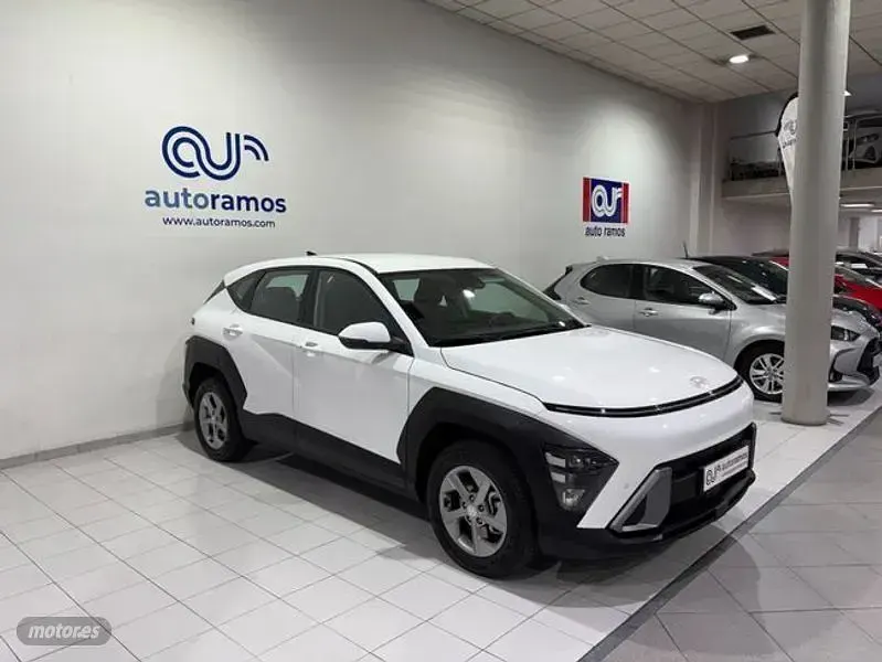 Usado Hyundai Kona 100 CV (73 kW) 2025 Blanco SUV