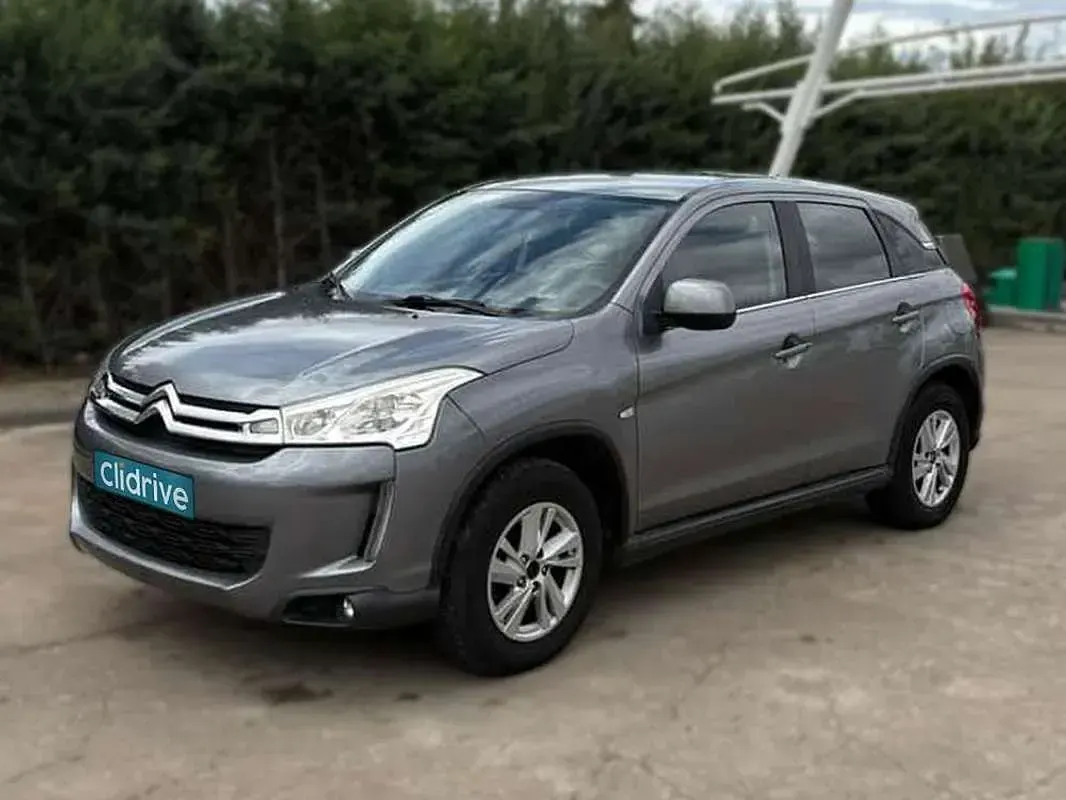 Usado Citroën C4 Aircross Attraction 114 CV (83 kW) 2013 Gris / plata SUV