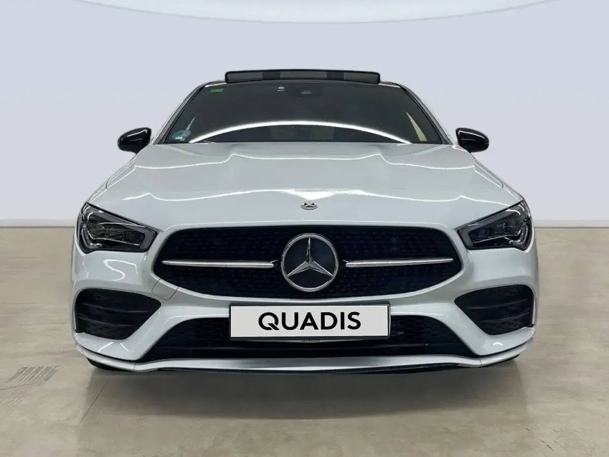 Usado Mercedes CLA200 150 CV (110 kW) 2022 Blanco Familiar