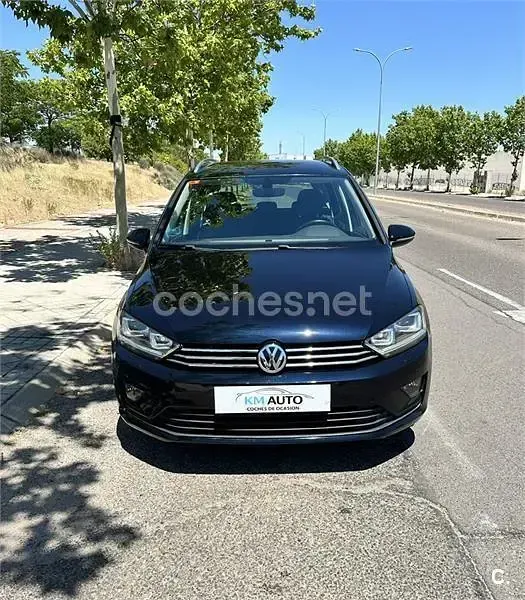 Usado VW Golf Sportsvan Advance 125 CV (91 kW) 2017 Negro Monovolumen