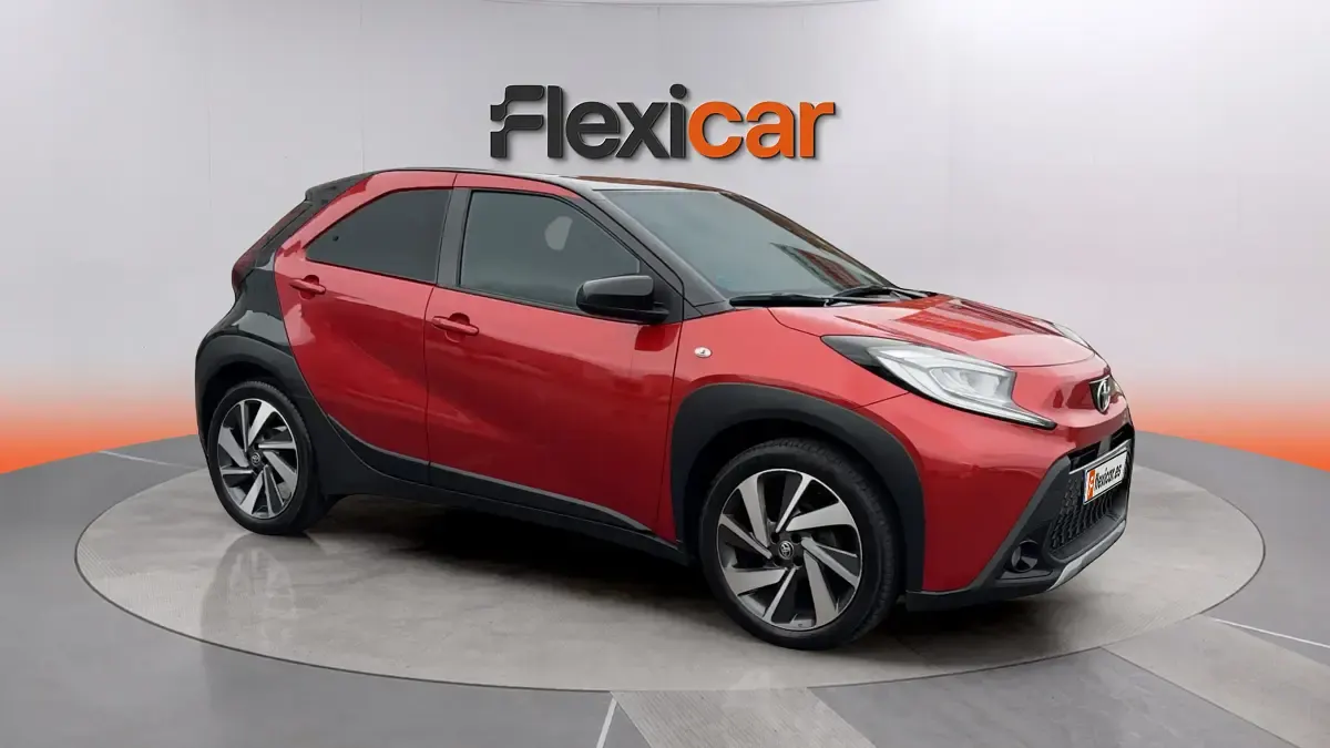 Usado Toyota Aygo X Play 72 CV (52 kW) 2022 SUV
