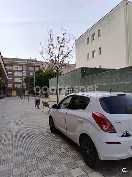 Usado Hyundai i20 75 CV (55 kW) 2014 Blanco Berlina