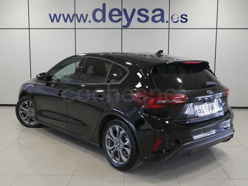 Usado Ford Focus ST-Line 155 CV (114 kW) 2023 Blanco Berlina