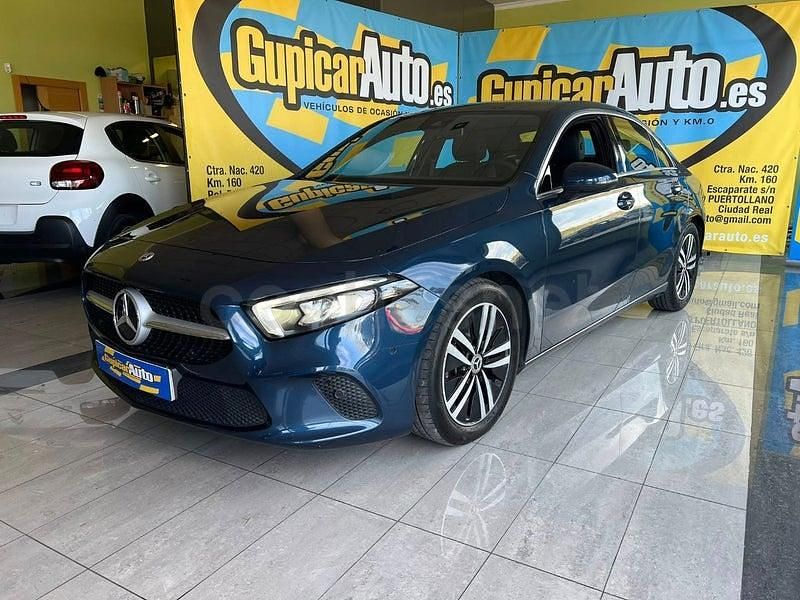 Usado Mercedes A180 116 CV (85 kW) 2021 Azul Berlina