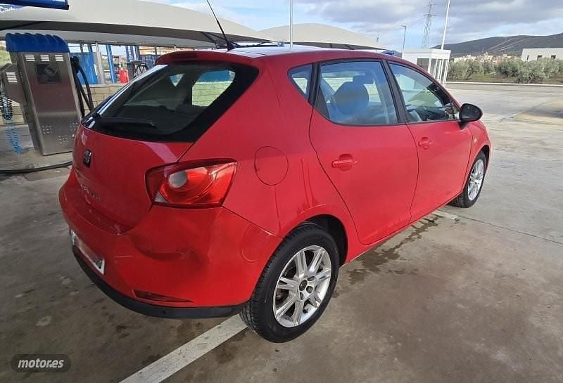 Usado Seat Ibiza Style 105 CV (77 kW) 2008 Rojo Berlina