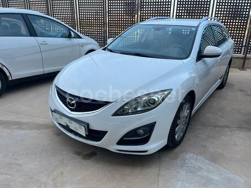 Usado Mazda 6 Style 129 CV (94 kW) 2012 Blanco Familiar