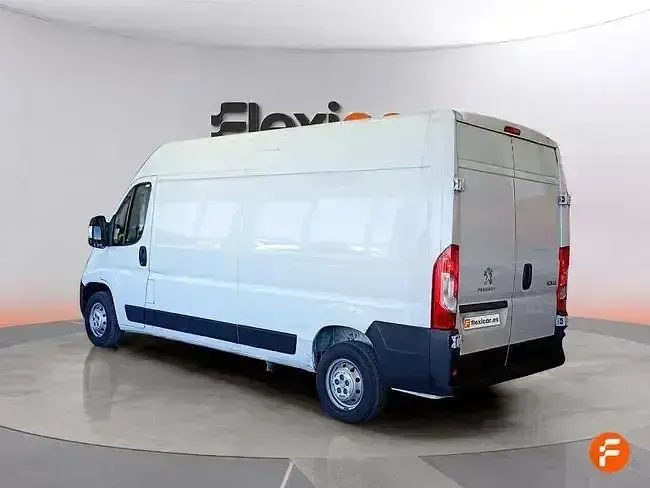 Usado Peugeot Boxer 140 CV (102 kW) 2024 Blanco Van