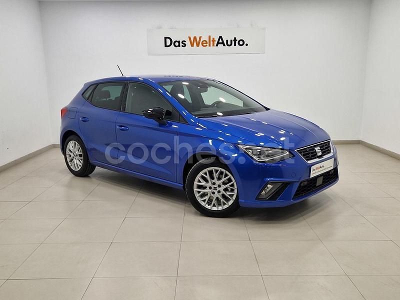 Azul Usado 2025 Seat Ibiza FR Berlina | 19.300 € (Precio justo) - Imagen 1/4