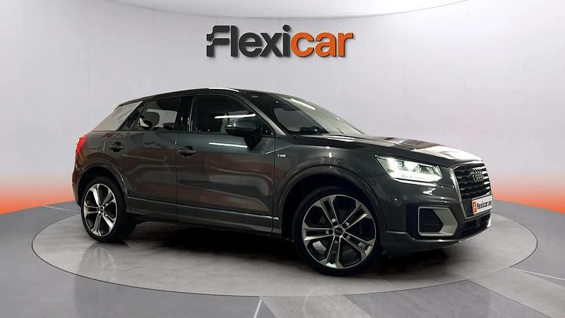 Usado Audi Q2 Sport 192 CV (141 kW) 2018 Gris SUV