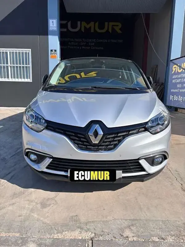 Usado Renault Grand Scénic IV Zen 120 CV (88 kW) 2020 Gris Monovolumen