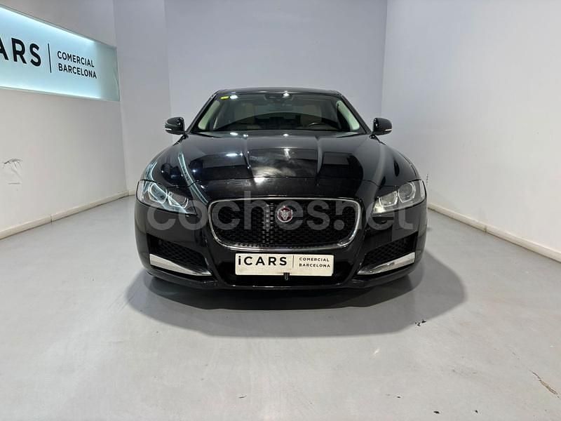 Usado Jaguar XF Prestige 180 CV (132 kW) 2016 Azul Berlina
