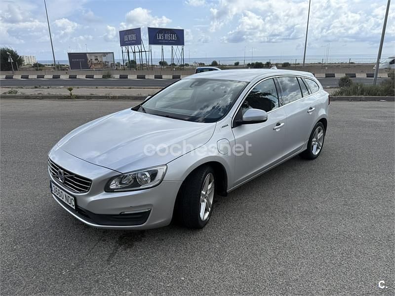 Usado Volvo V60 285 CV (209 kW) 2015 Gris / plata Familiar