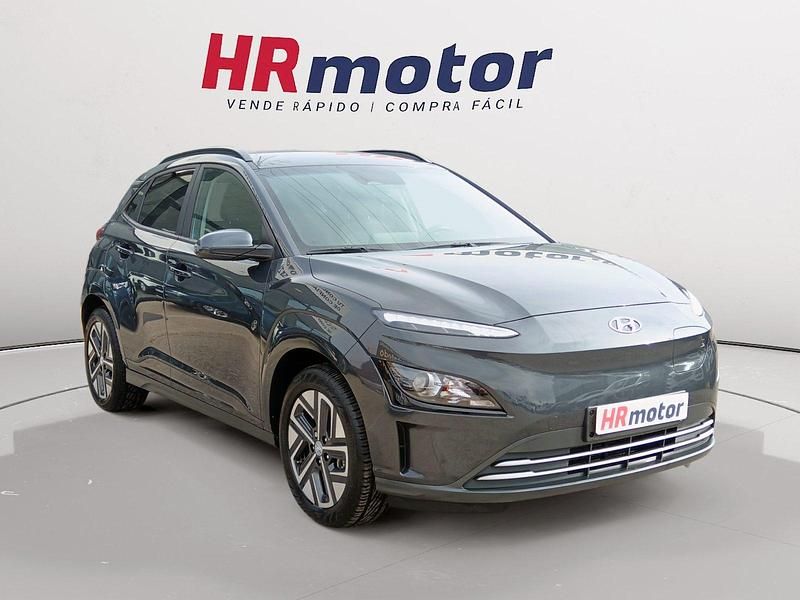 Gris Usado 2022 Hyundai Kona SUV | 17.690 € (Precio justo) - Imagen 1/4