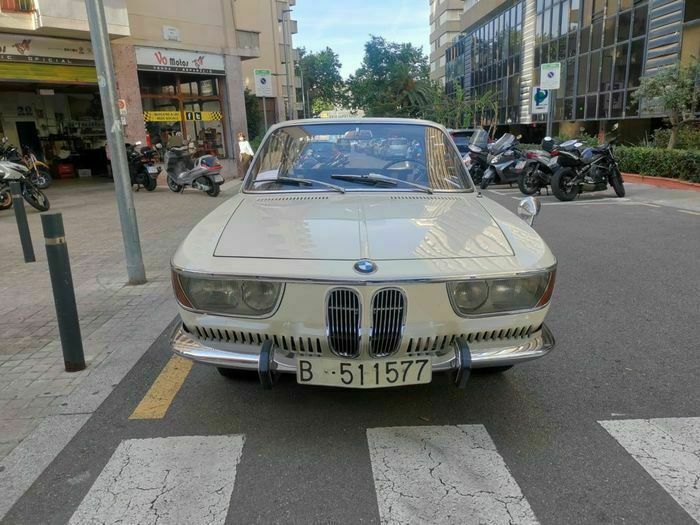 Usado BMW 2000C/CS 120 CV (88 kW) 1966 Beige Coupe
