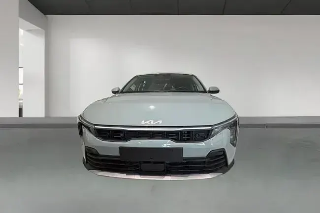 Nuevo Kia K4 115 CV (84 kW) 2026 Gris