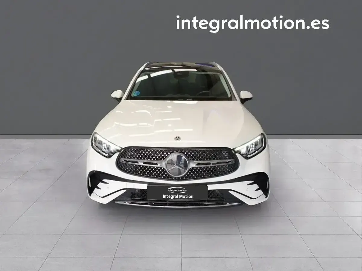 Usado Mercedes GLC200 204 CV (150 kW) 2025 Blanco SUV