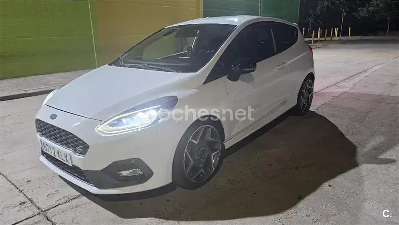 Usado Ford Fiesta ST 200 CV (147 kW) 2018 Blanco Utilitario