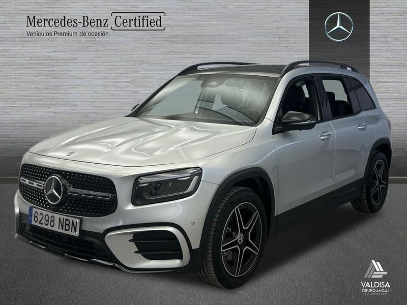 Gris / plata Usado 2025 Mercedes GLB200 SUV | 52.900 € (Caro) - Imagen 1/4