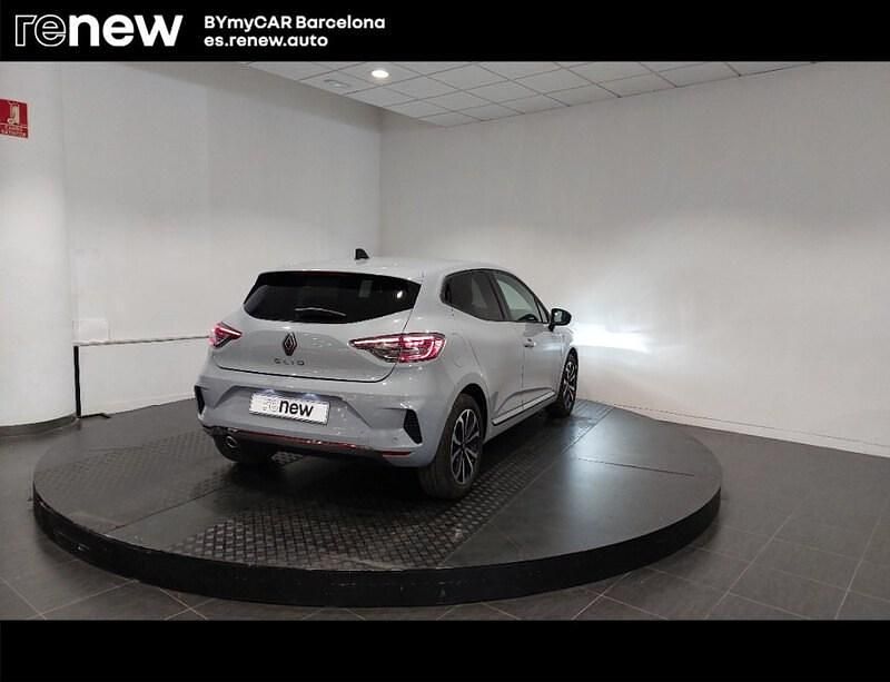 Usado Renault Clio V Techno 100 CV (73 kW) 2025 Gris Berlina