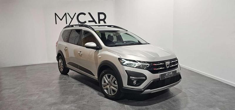 Gris Usado 2022 Dacia Jogger Expression Monovolumen | 17.990 € (Precio justo) - Imagen 1/4