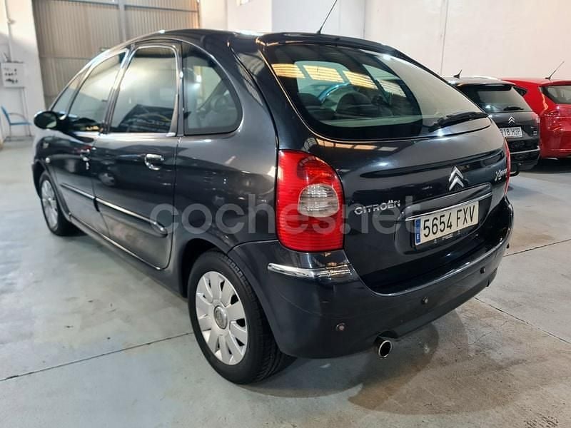 Usado Citroën Xsara Picasso 92 CV (67 kW) 2007 Negro Monovolumen